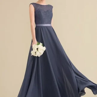 Robe Fluide Élégante Col Dentelle