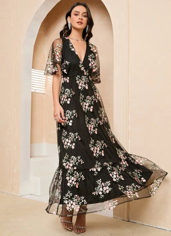 Robe Chic Fleur Noire Éthérée – Image 4